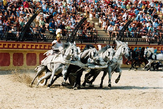 Course De Chars Puy Du Fou